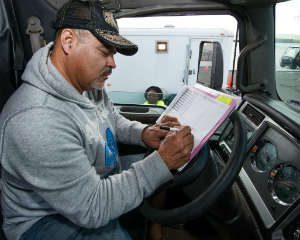 Read more about the article The FMCSA’s Top Admin Have No Trucking Experience??
